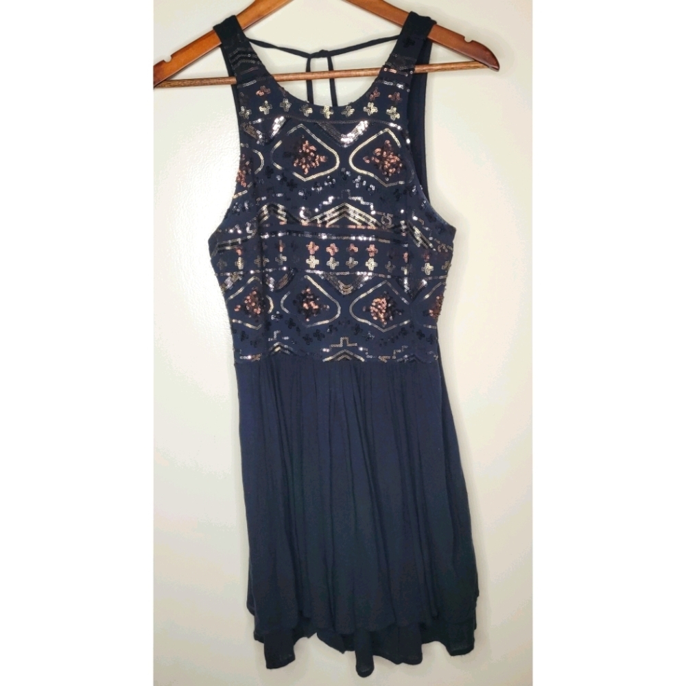 Hollister Black Crepe Gold Sequin dress size small